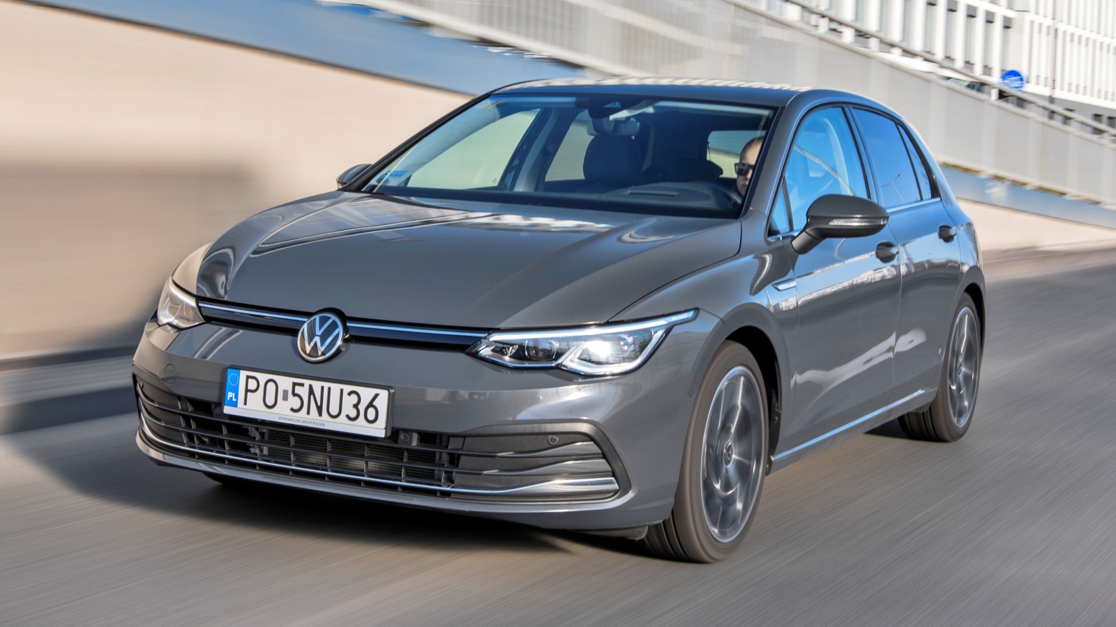 volkswagen_golf_przod