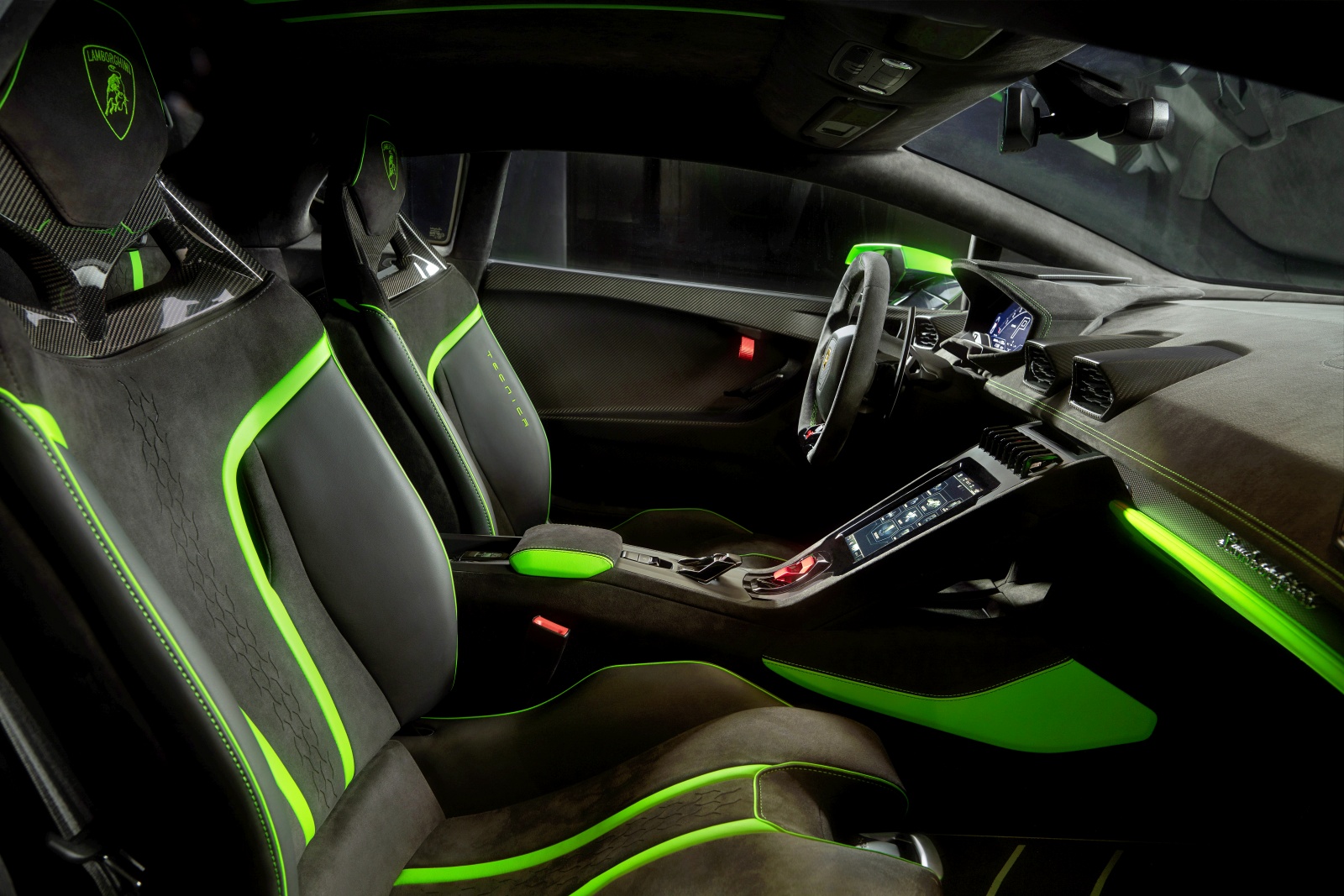 Lamborghini_Huracan_Tecnica_siedzenia