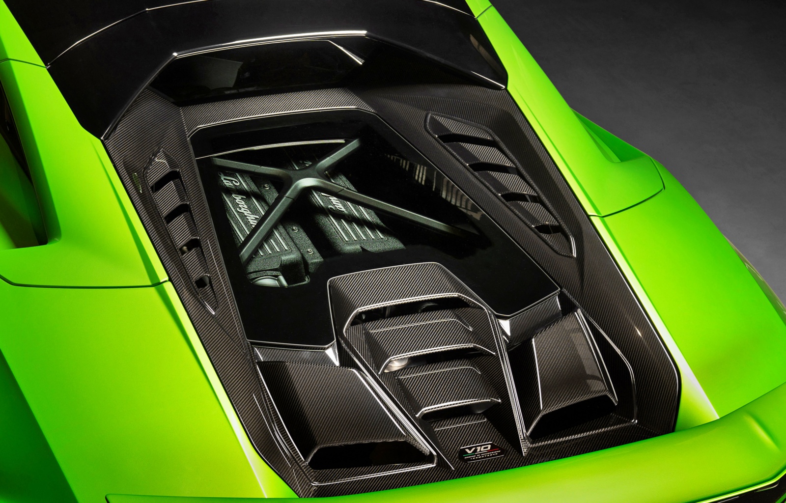 Lamborghini_Huracan_Tecnica_silnik