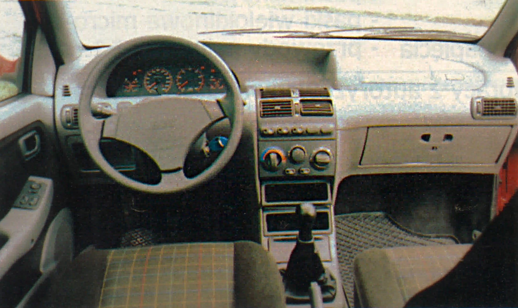 Fiat Punto GT deska rozdzielcza