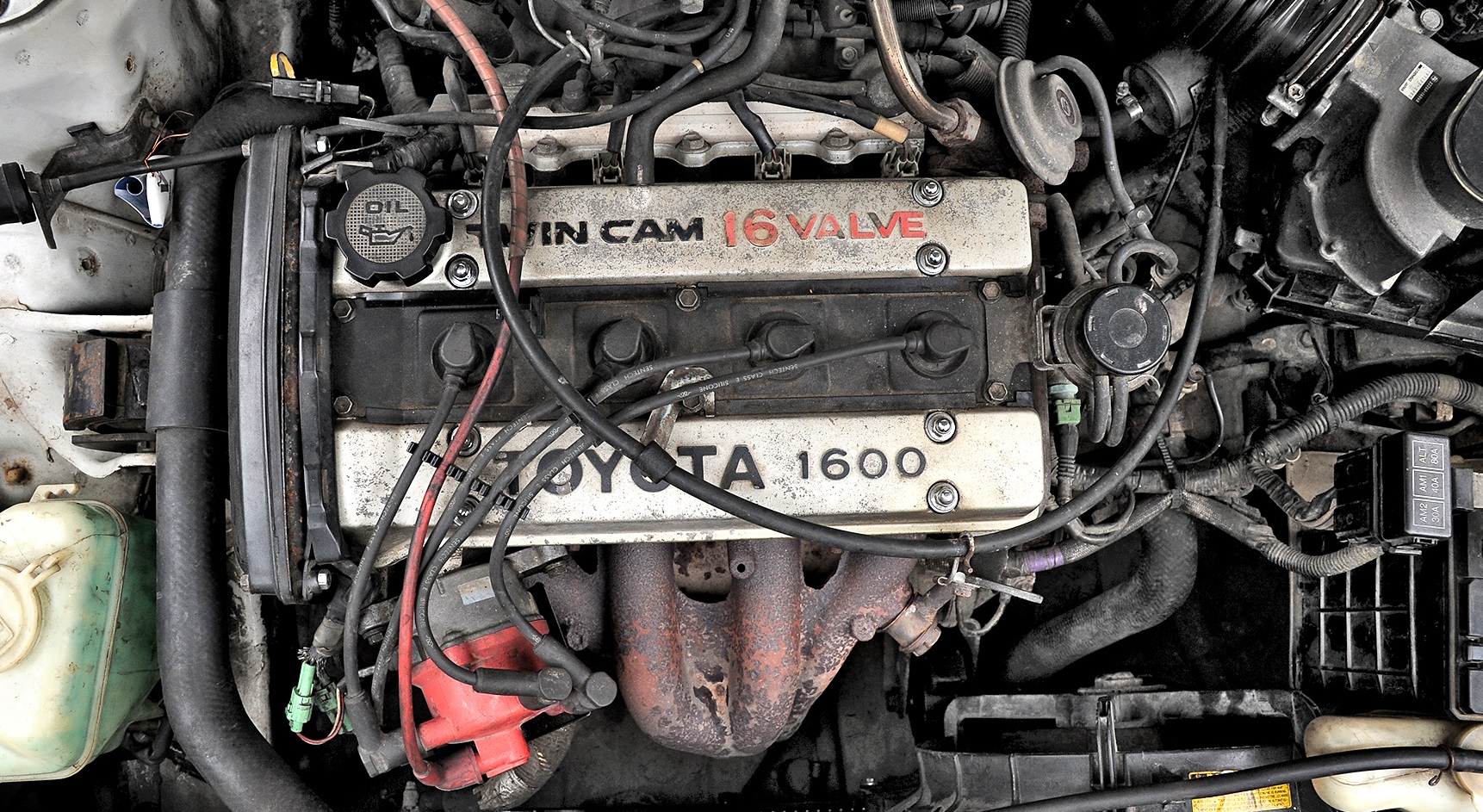 Toyota_Corolla_E9_GTI_silnik