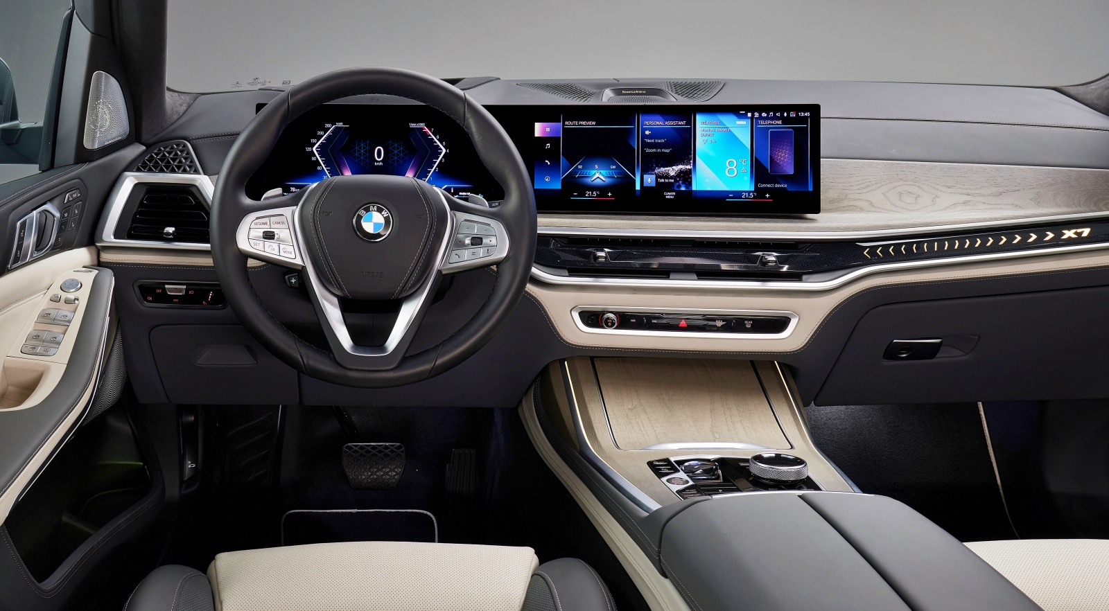 bmw_x7_fl_deska_rozdzielcza