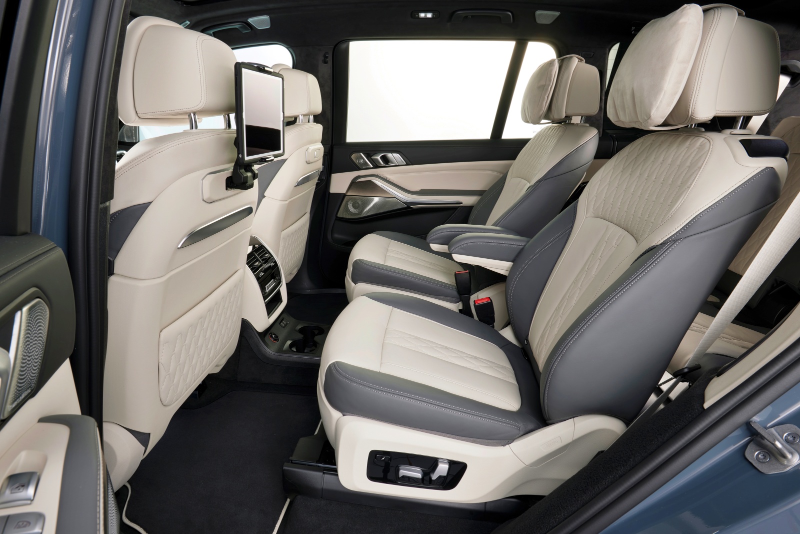 bmw_x7_fl_siedzenia_tyl