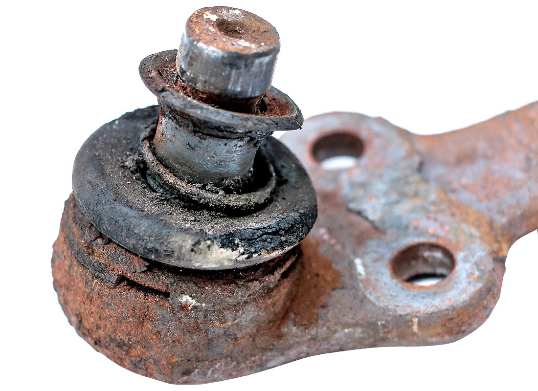 wyrobiony_sworzen_wahacza