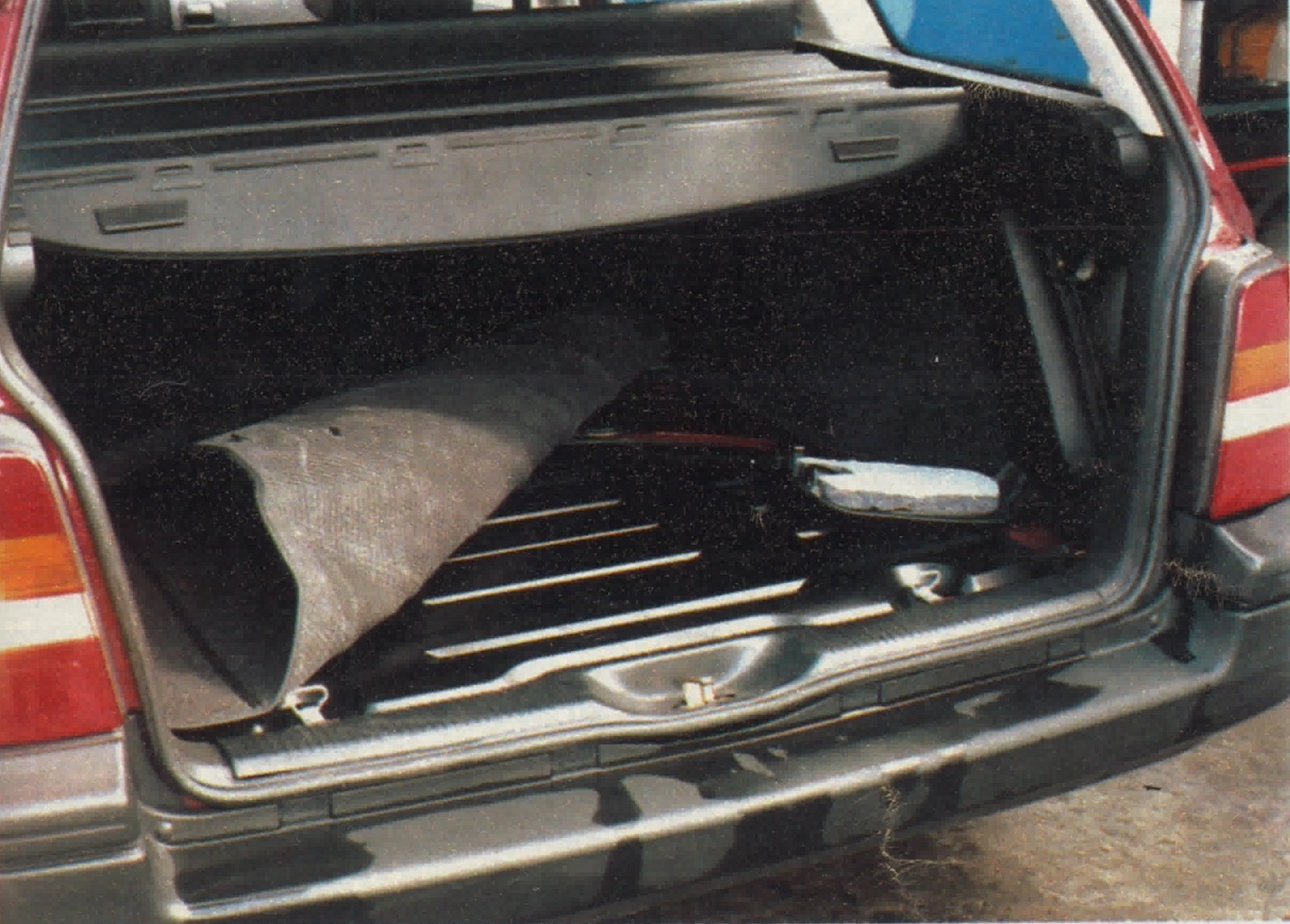 Volkswagen Golf Variant podłoga bagażnika