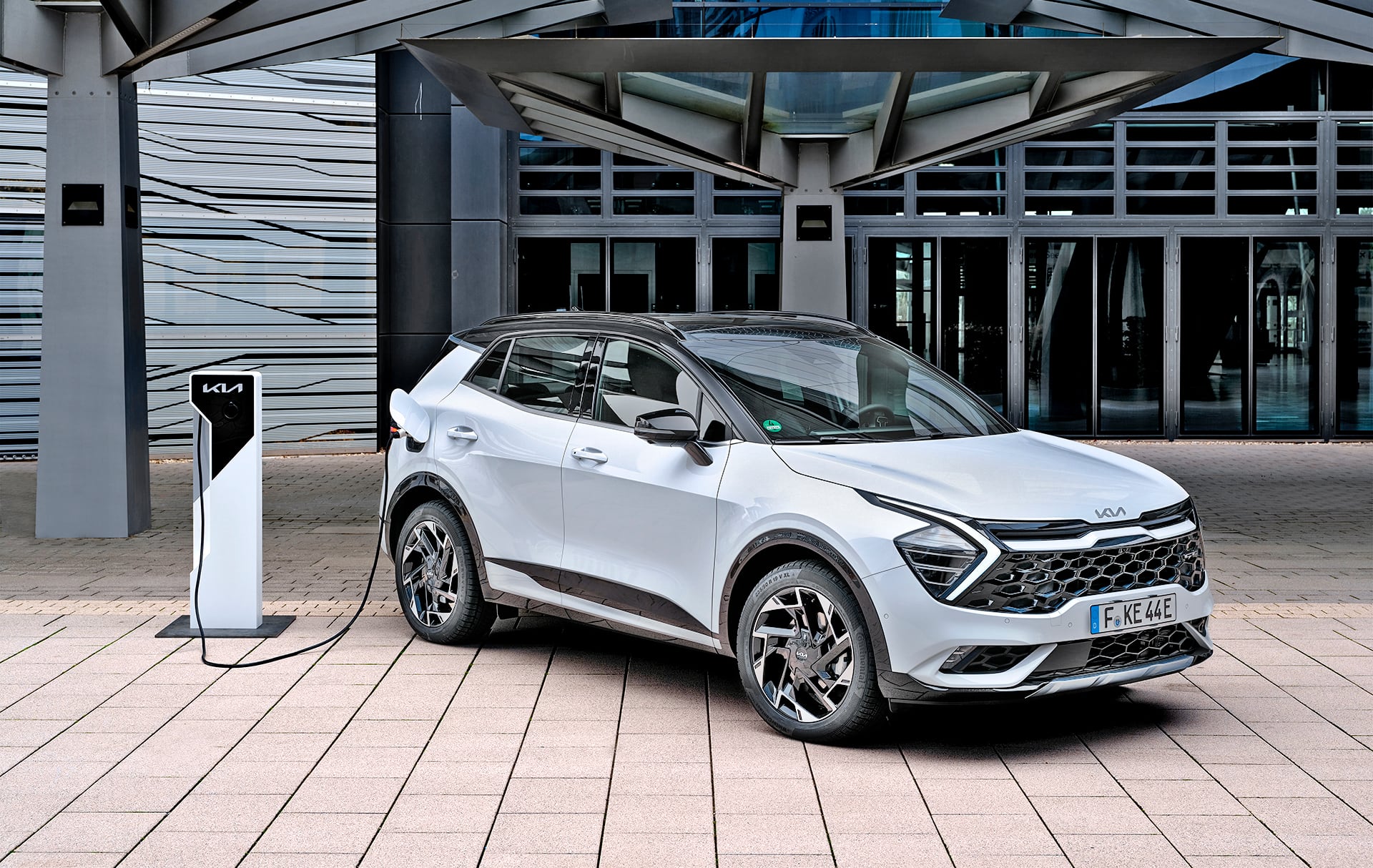 Kia Sportage plug-in podczas ładowania