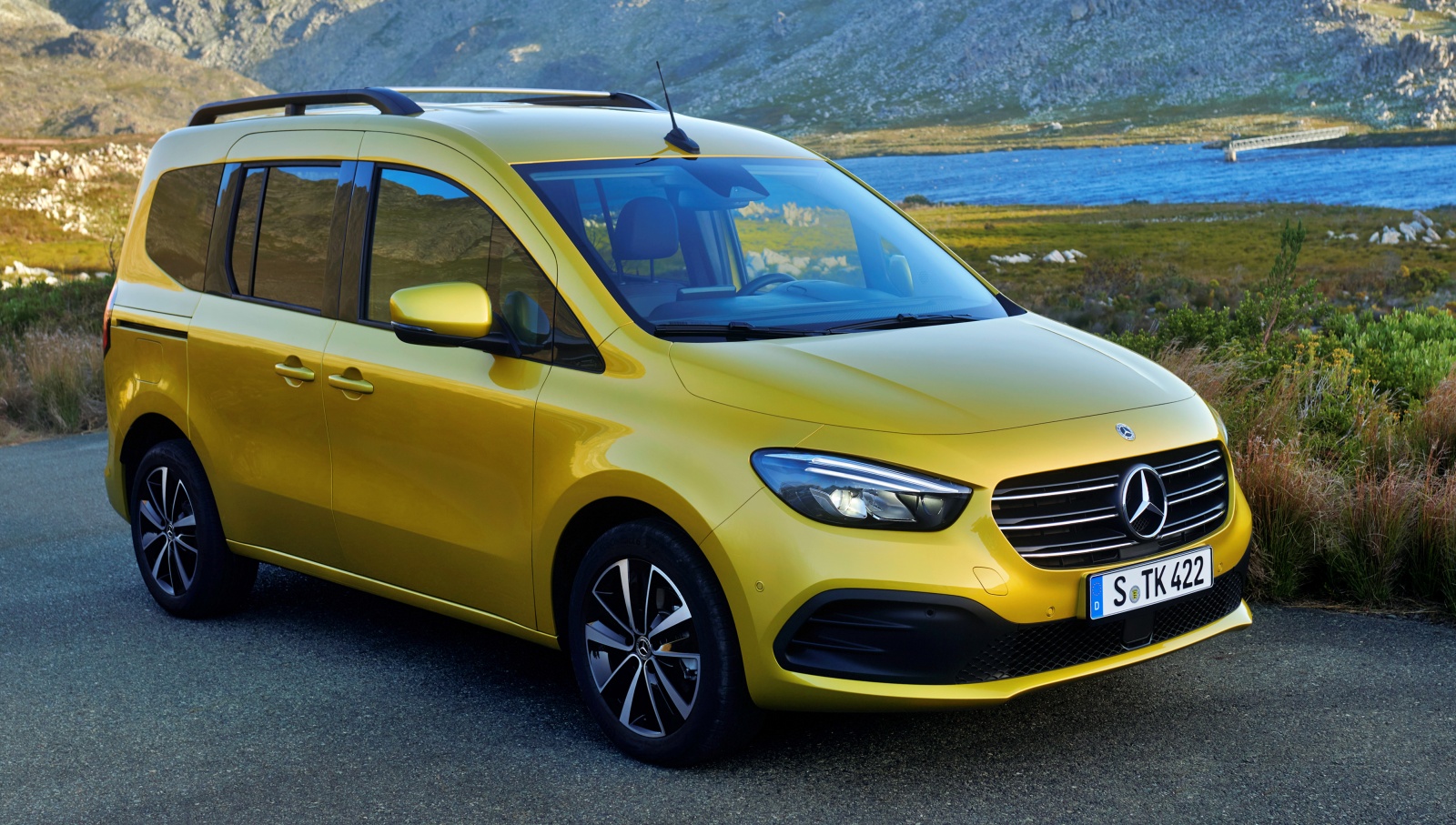 Mercedes_klasy_T_przod_1