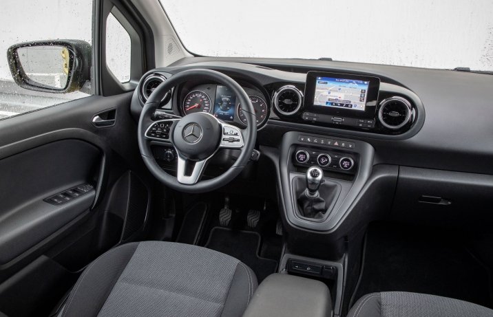 Mercedes Citan - kokpit