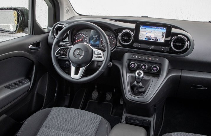 Mercedes Citan - kokpit