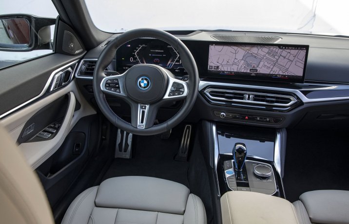 BMW i4 M50 (2022) - test - kokpit