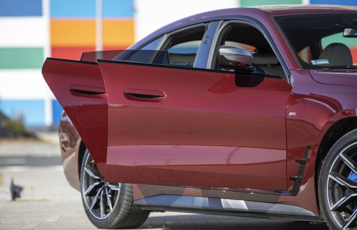 BMW i4 M50 (2022) - test - drzwi / szyby bez ramek