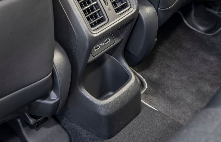 Honda HR-V - wnęka
