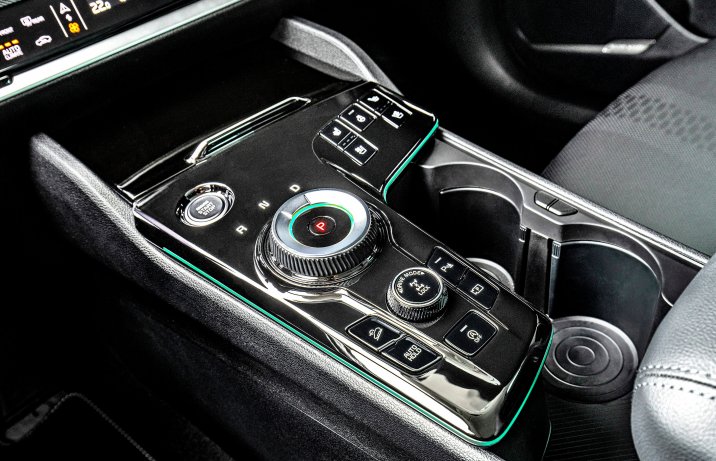 Kia Sportage – i panel sterowania
