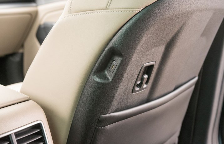 Kia Sportage - tył foteli