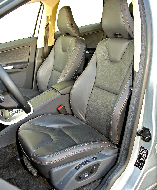 volvo_xc60_fotele