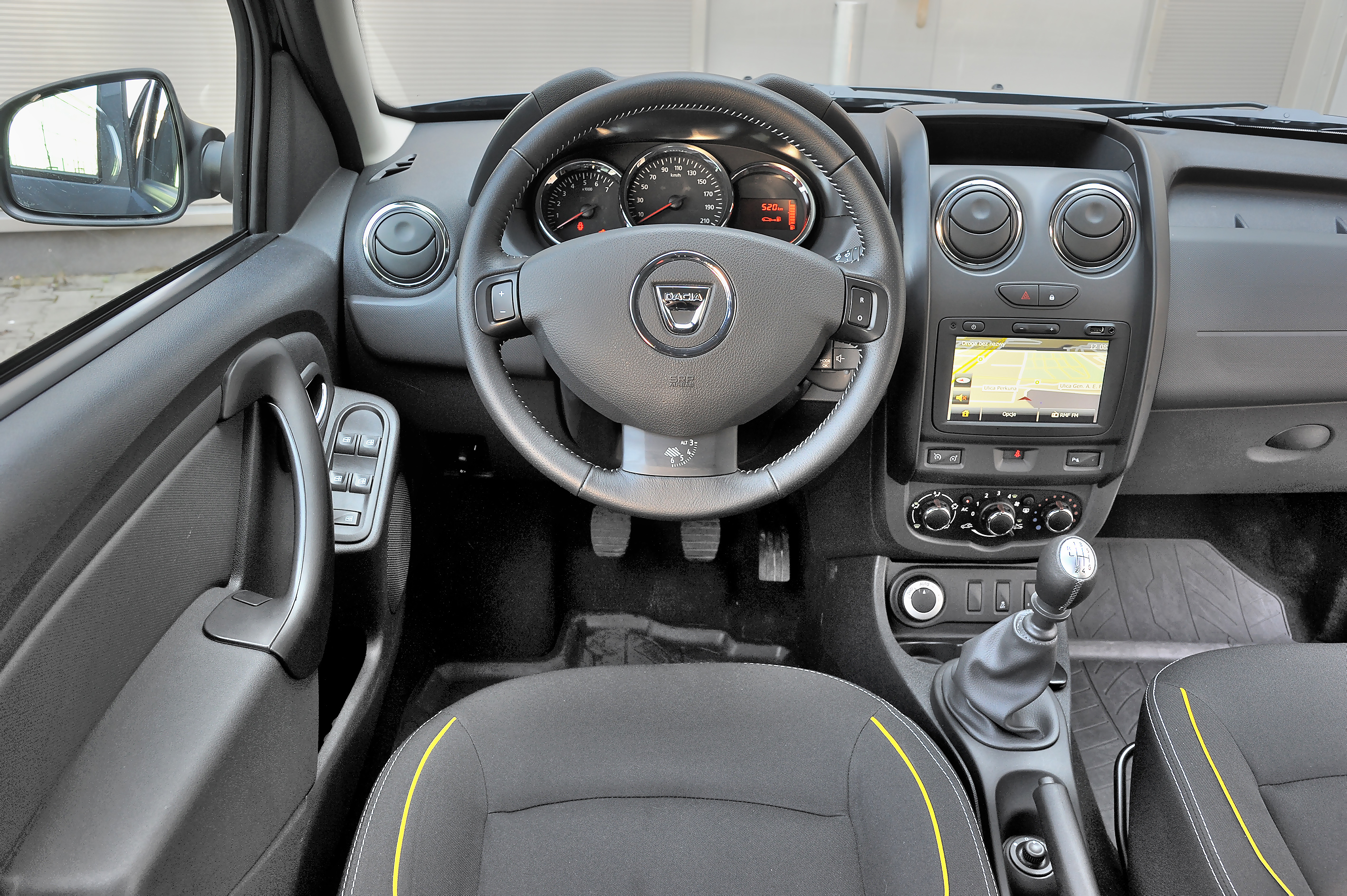 Uzywana Dacia Duster I - wnetrze