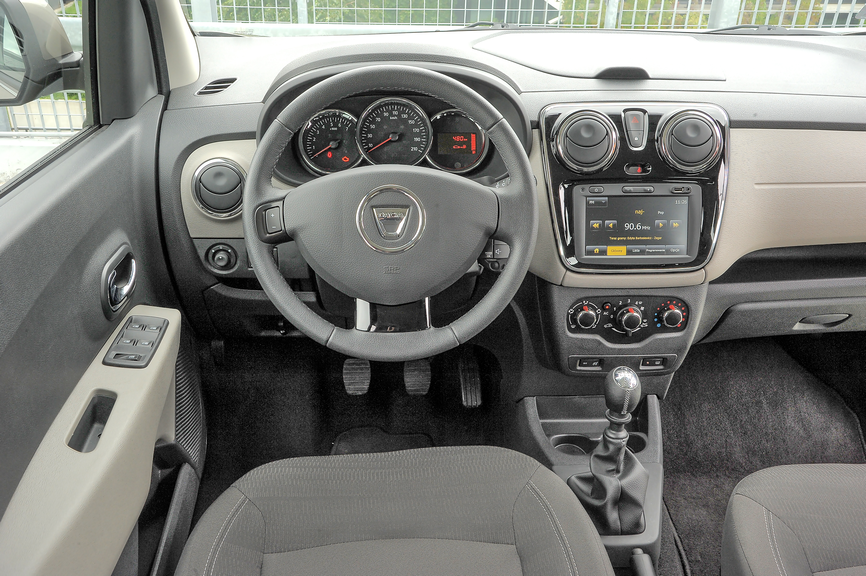 Uzywana Dacia Logdy - wnetrze