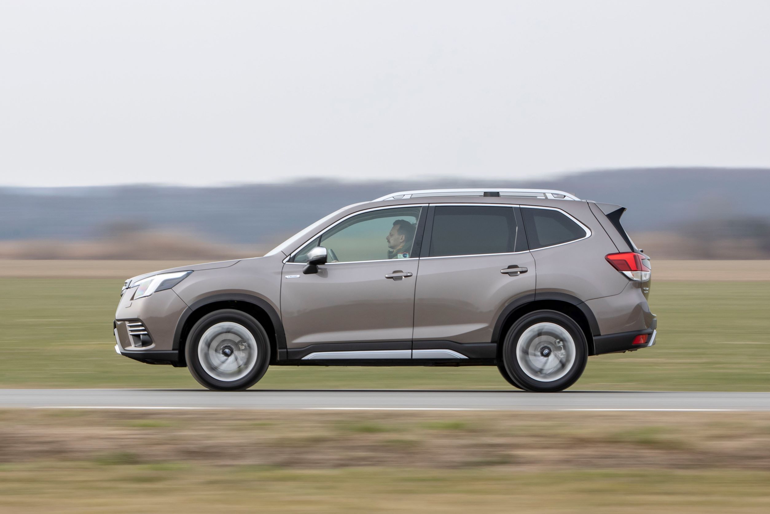 Subaru Forester - bok