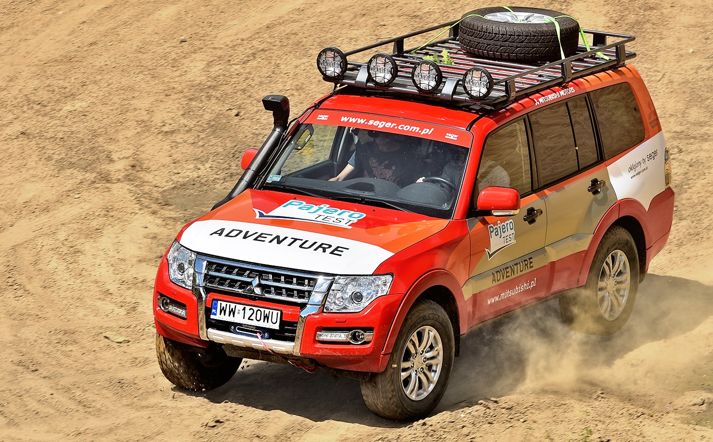 mitsubishi pajero