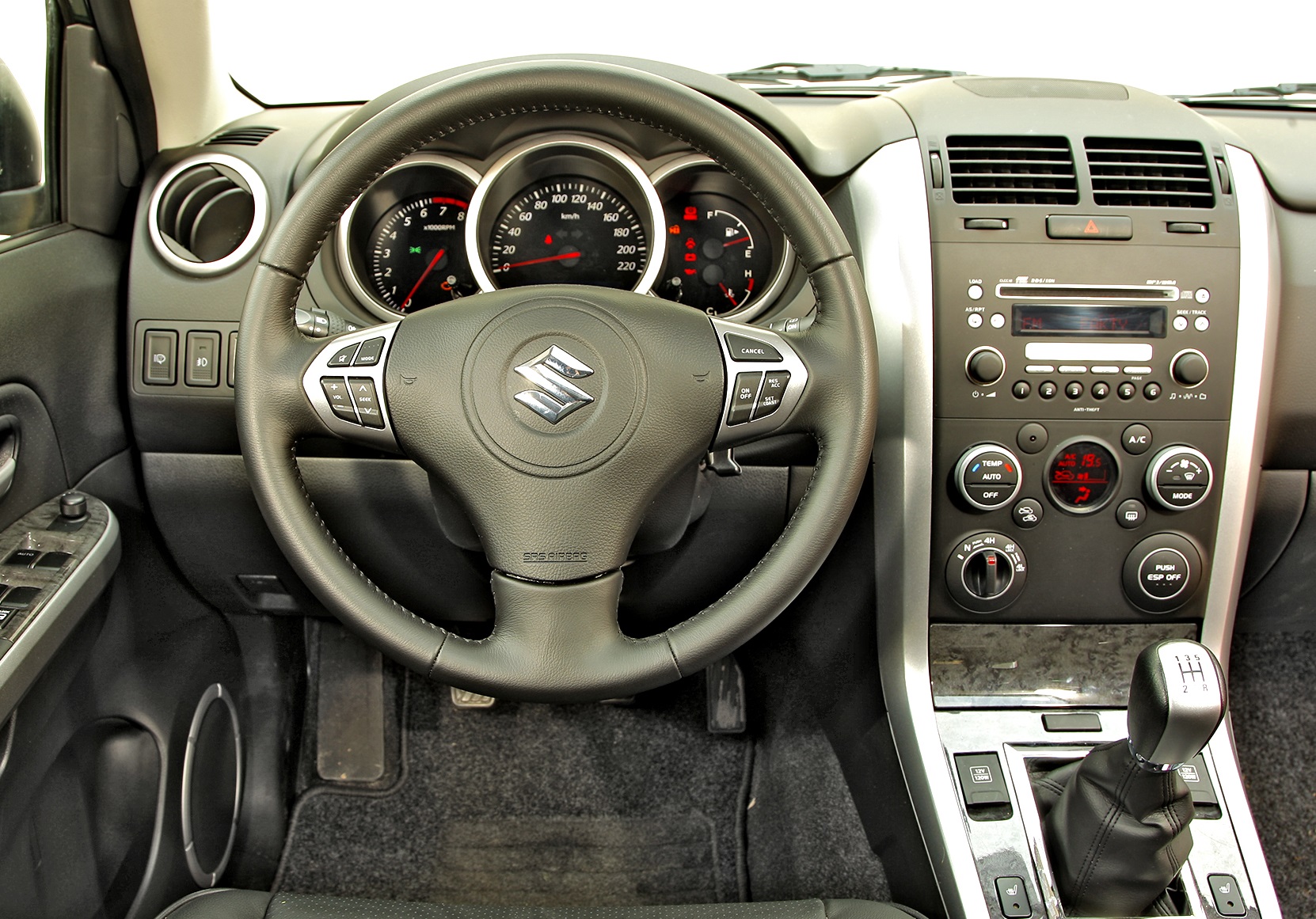 suzuki grand vitara deska