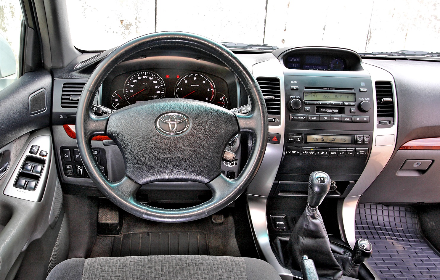 toyota land cruiser deska