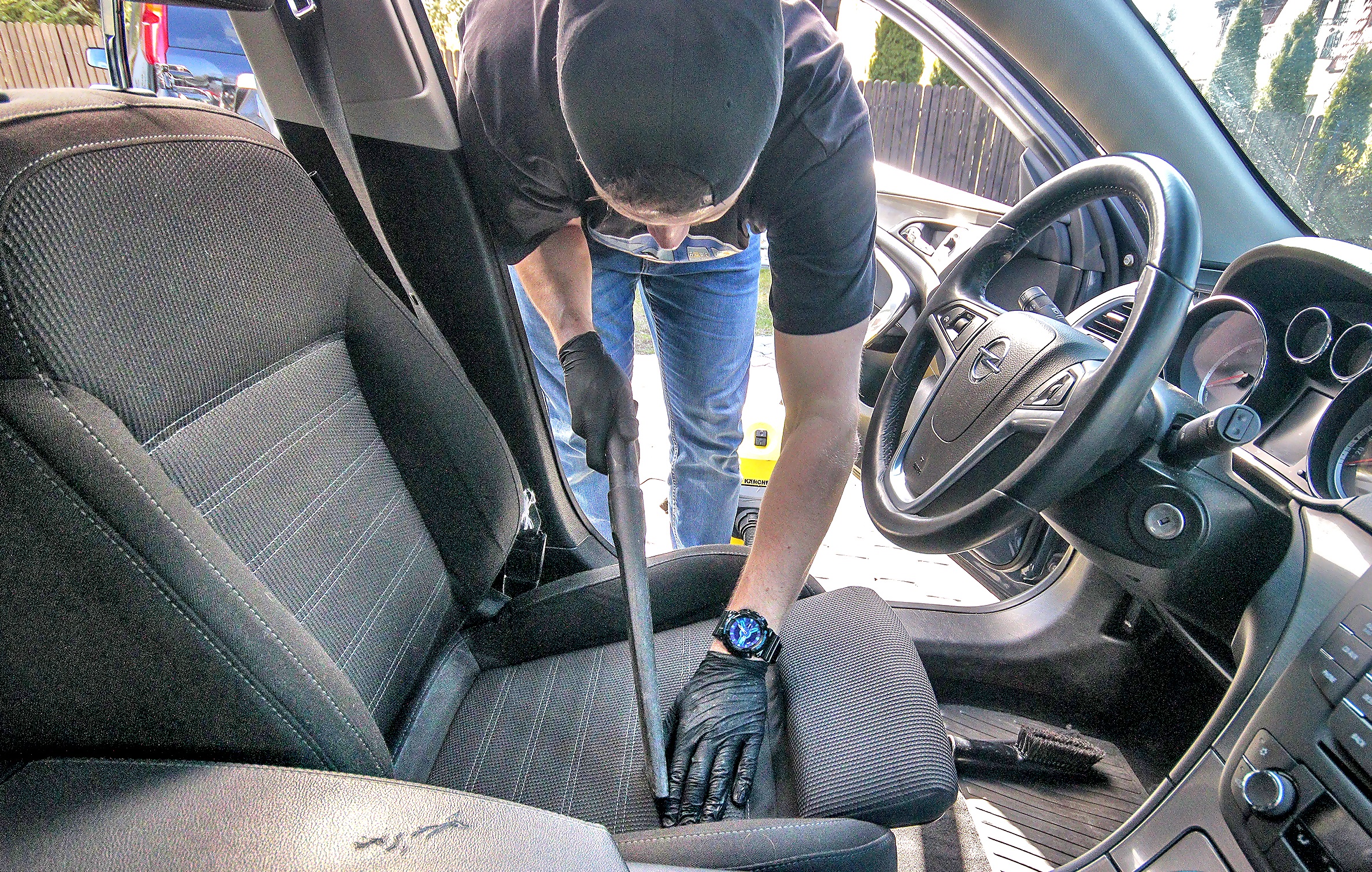 odkurzanie tapicerki