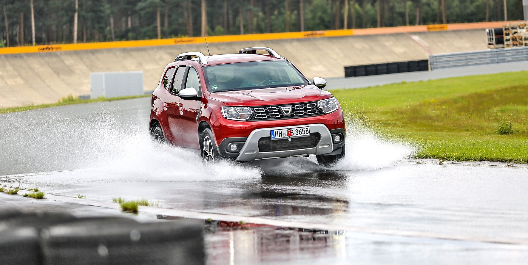 test opon aquaplaning poprzeczny