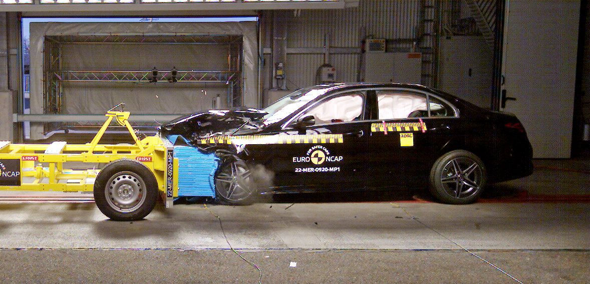 euro_ncap_mercedes_c