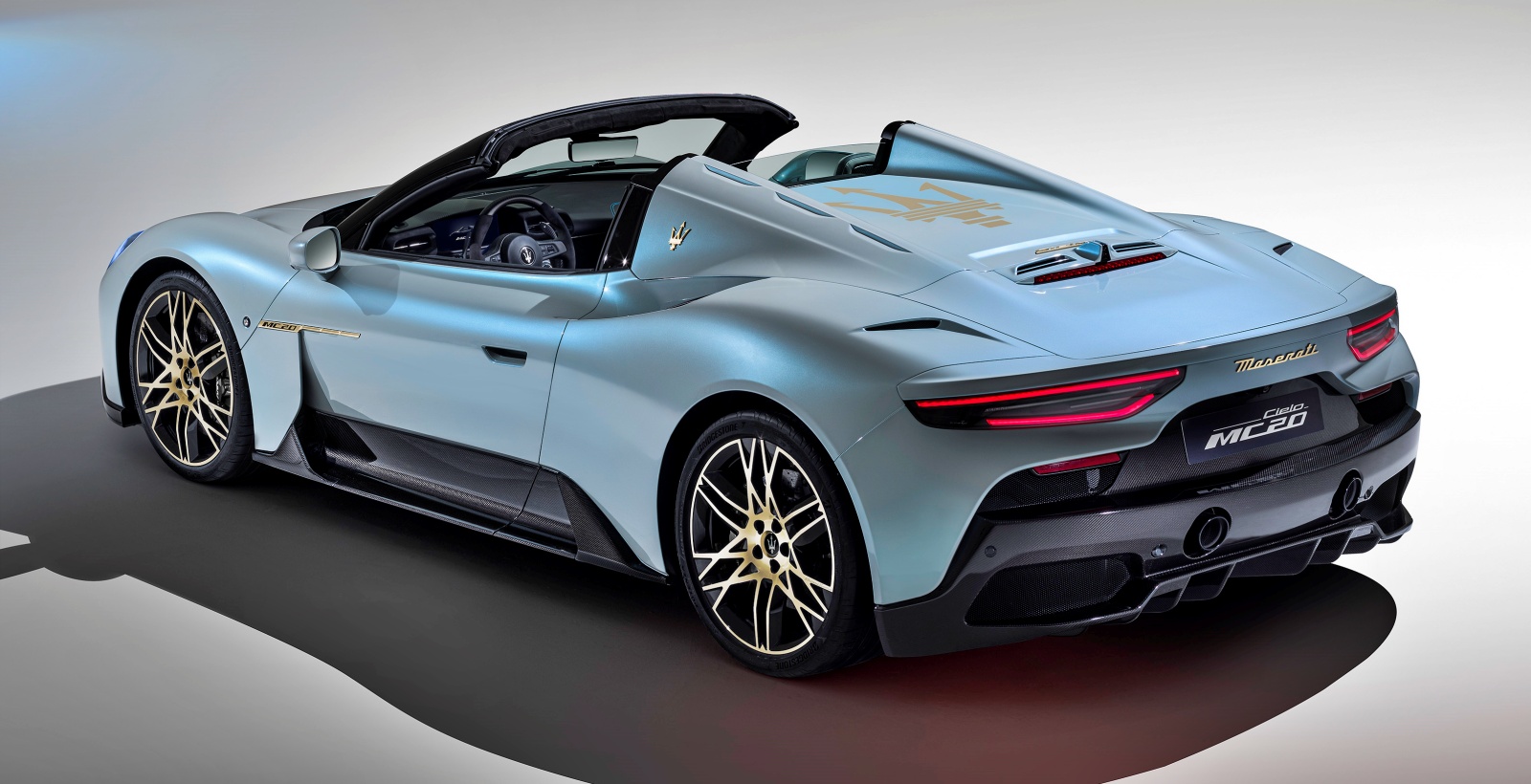 maserati_mc_20_cielo_tyl