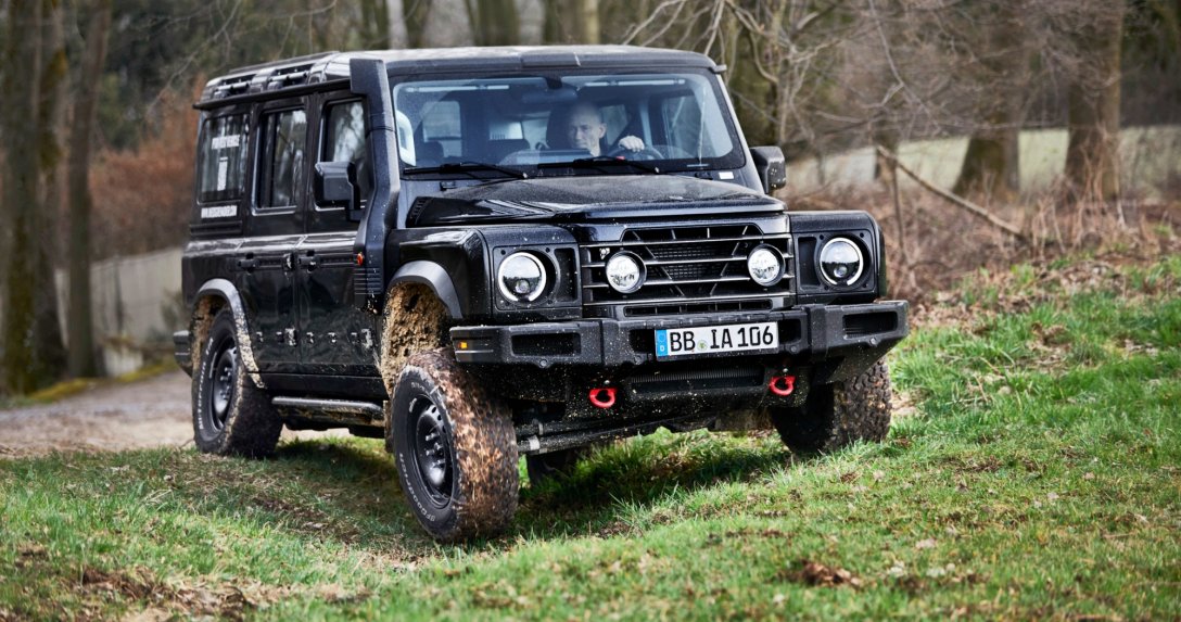 Ineos Grenadier przód