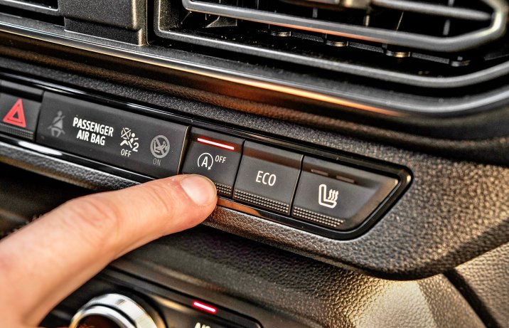 Dacia Jogger 1.0 ECO-G 100 Comfort – przycisk start stop