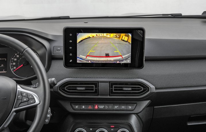 Dacia Jogger 1.0 ECO-G 100 Comfort – wyświetlacz z widokiem z kamery cofania