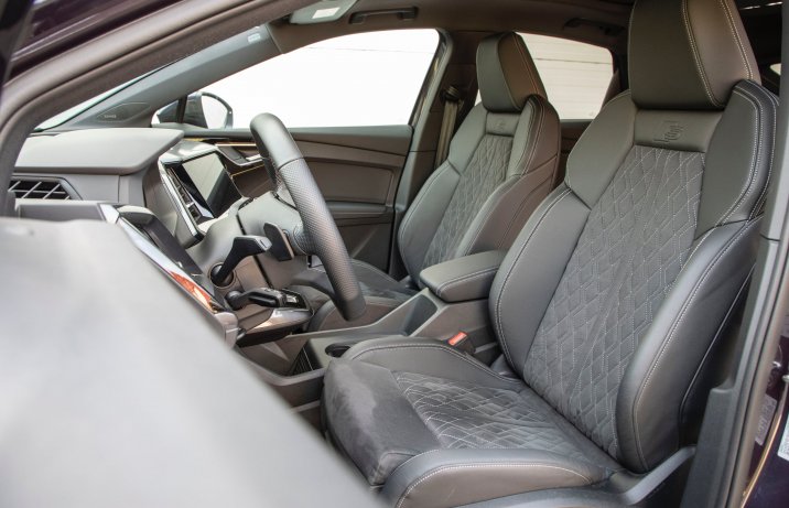 Audi Q4 e-tron 40 – fotele