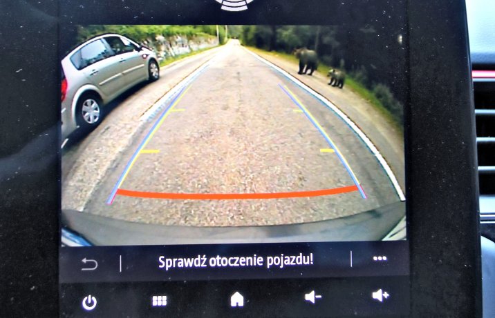 Renault Arkana E-Tech 145 R.S. Line – widok z kamery cofania