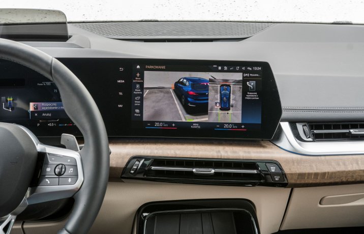 BMW 223i Active Tourer - kamery