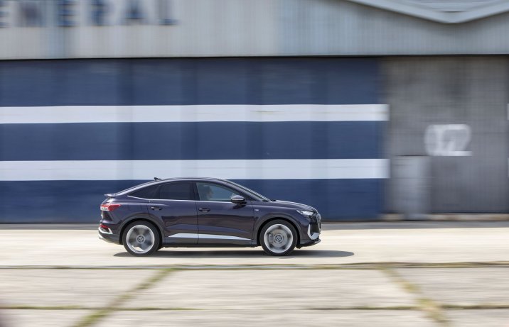 Audi Q4 Sportback e-tron 50 quattro – bok