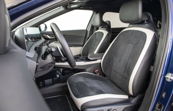 Kia EV6 77,4 kWh AWD – fotele