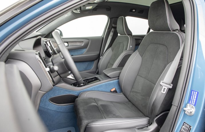 Volvo C40 Twin motor – fotele