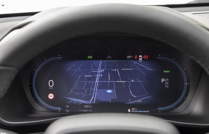 Volvo C40 Twin motor – wskaźniki