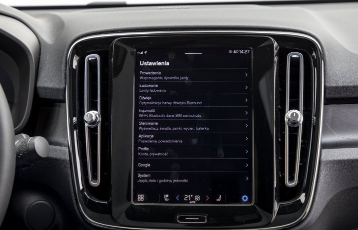 Volvo C40 Twin motor – system operacyjny