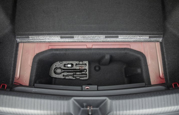 Volkswagen ID.4 GTX – schowek