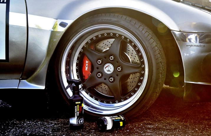 produkty Karcher ustawione przy feldze