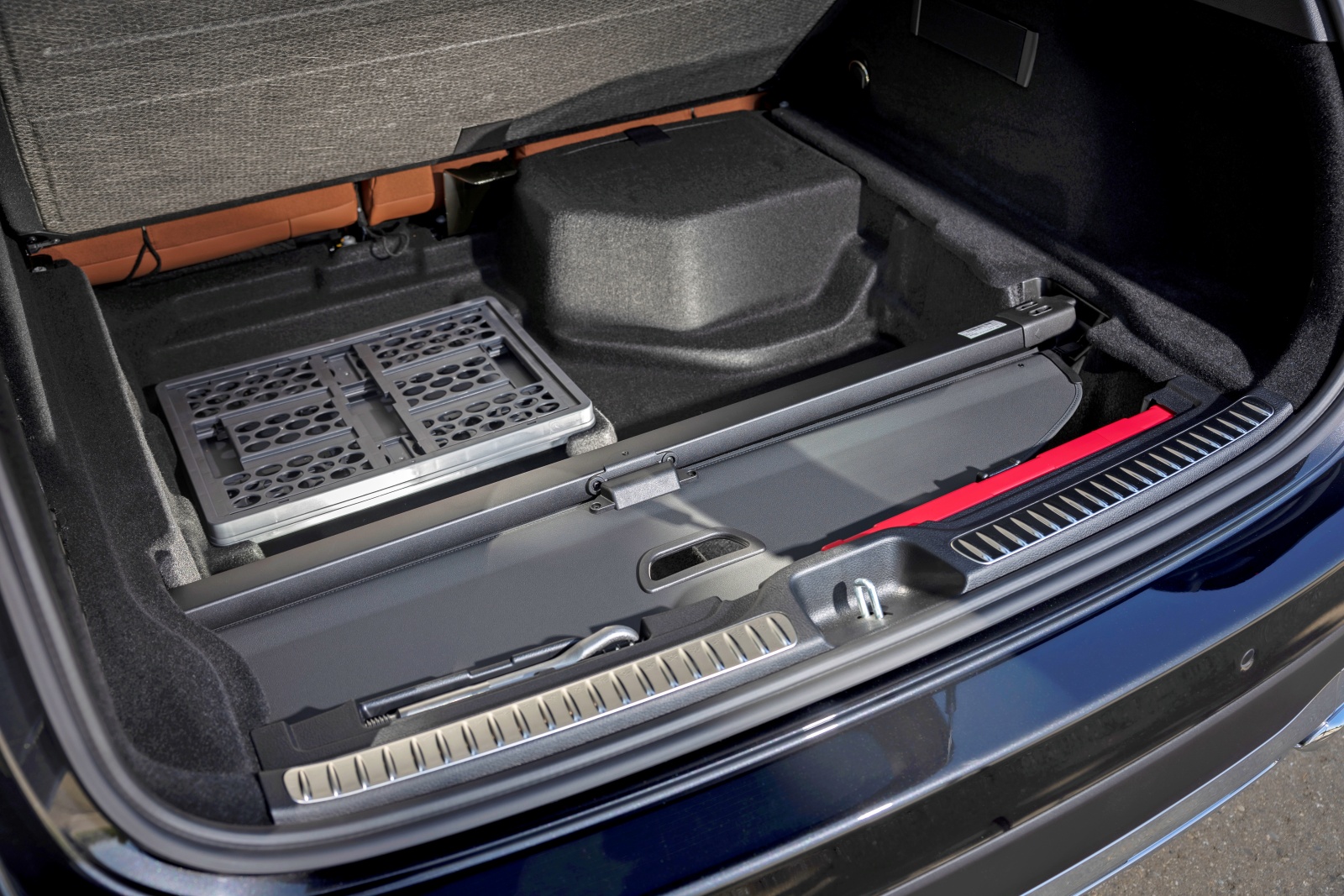 mercedes_glc_tylbagaznik_1