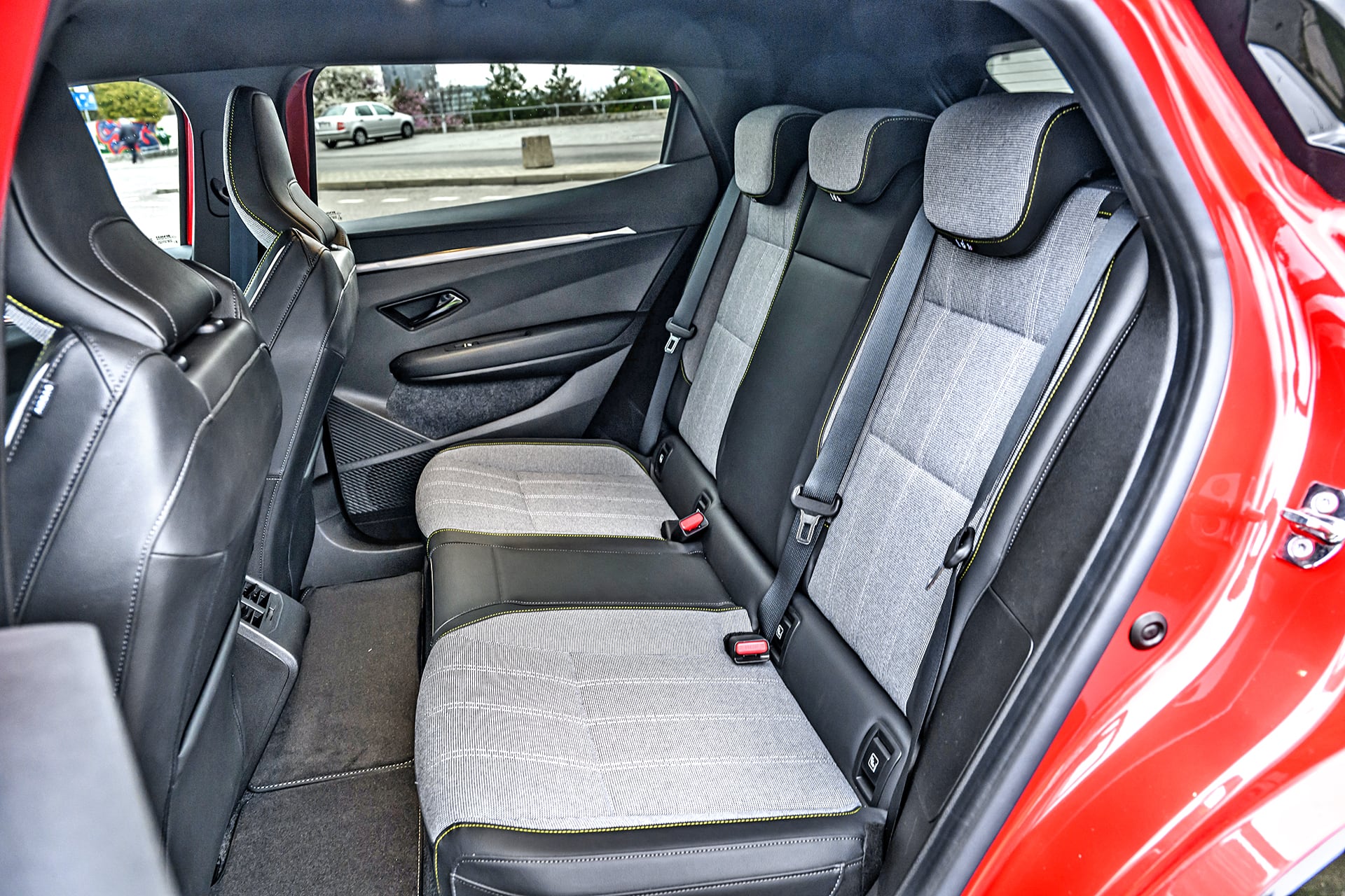 Renault Megane E-Tech kanapa