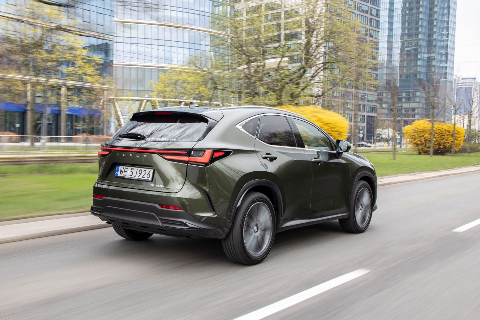 Lexus NX 2b