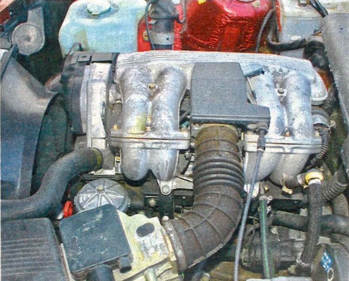 BMW serii 3 E30 Cabrio silnik