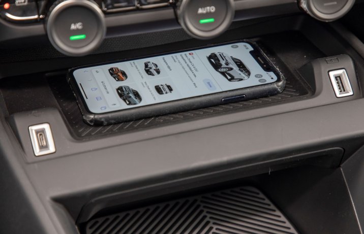 Citroen e-C4 - ładowarka