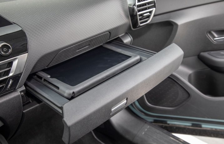 Citroen e-C4 - szuflada