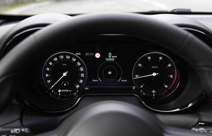 Alfa Romeo Tonale – ekran wskaźników