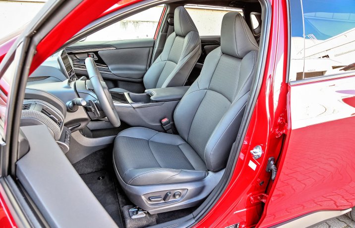 Subaru Solterra – fotele